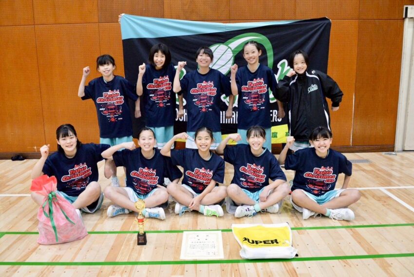 女子１位ブロック優勝の「吉川美南クローバーズ」